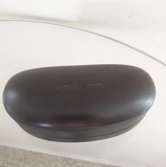 NEW MICHAEL KORS BROWN LEATHER SUNGLASSES CASE - Picture 1 of 1